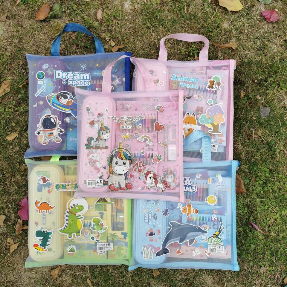 Back-To-School Gift Stationery Gift Bag with a Sense of Ceremony, Small Gifts for Boys and Girls, Birthday Return Gifts, Elementary School and Kindergarten Souvenirs