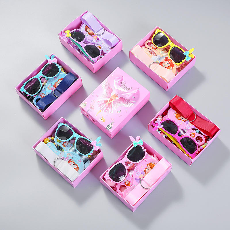 Tracy & Herry Cute Princess Hair Clips Gift Set 28pcs Hairgrips Including Sunglasses Comb Necklace Accessories for Girls