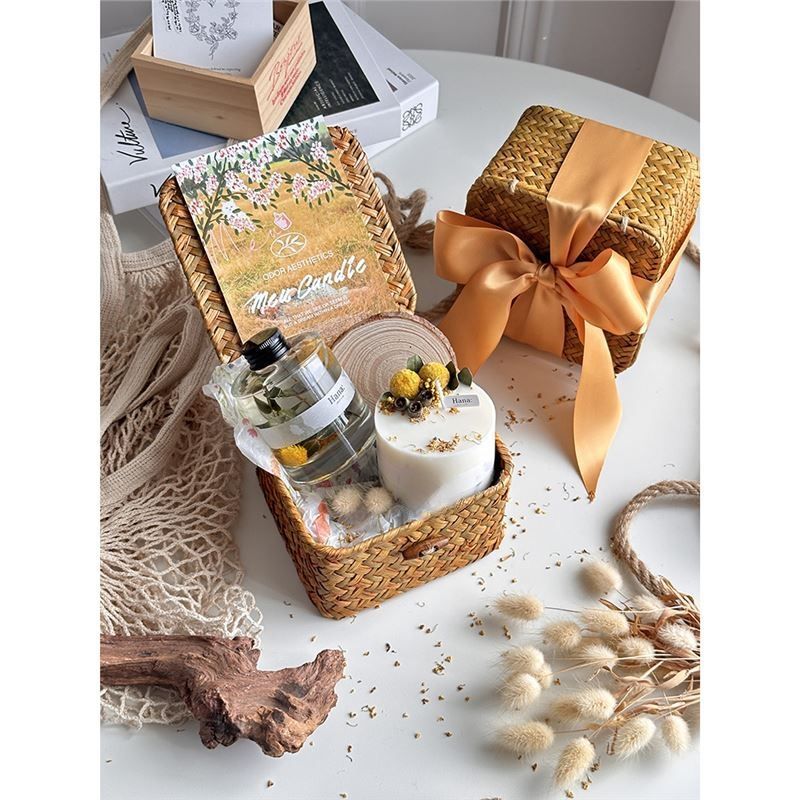 Yeguo Wild Fruit Scented Candle Gift Box Creative Birthday Gift for Best Friends, Friends, Teacher's Day, Girls' Souvenirs