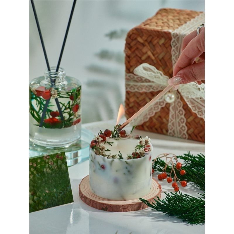 Yeguo Wild Fruit Scented Candle Gift Box Creative Birthday Gift for Best Friends, Friends, Teacher's Day, Girls' Souvenirs