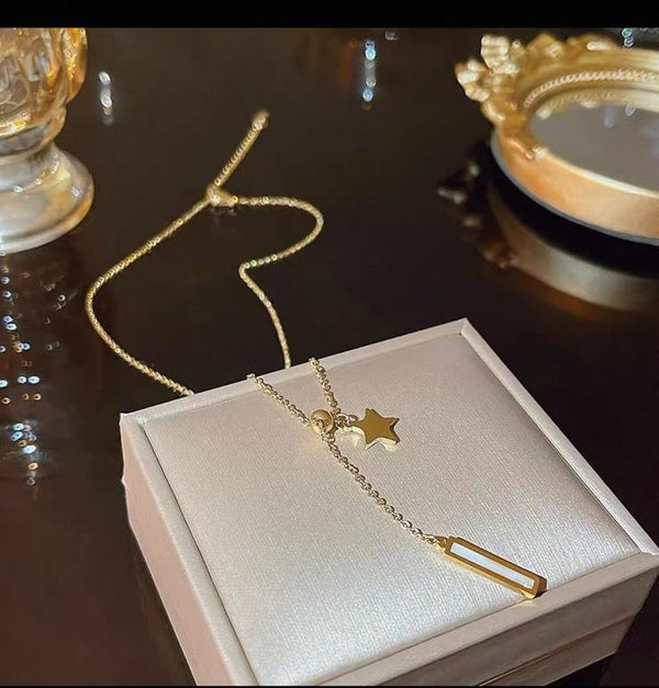 Temperament Geometric Star Pendant Titanium Steel Necklace Non-Fading High-End Popular Necklace Elegant Fashionable Clavicle Chain for Women